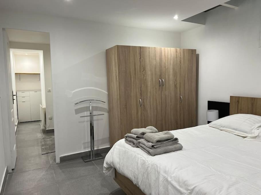 3 Pieces Au Calme Avec 1 Acces Independant Apartment Париж Екстериор снимка